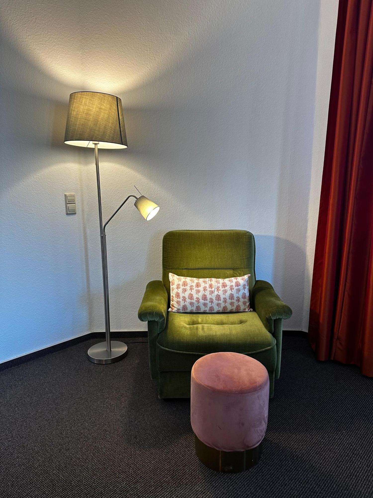 Maisonettewohnung Im Loft Stil Mit Wunderschoener Terrasse Karlsruhe Exterior foto